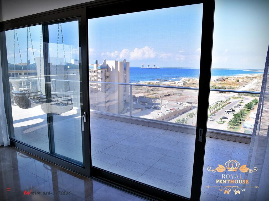 67527 גלריה כללית, וילת רויאל, וילה  בחדרה וילות - Vila