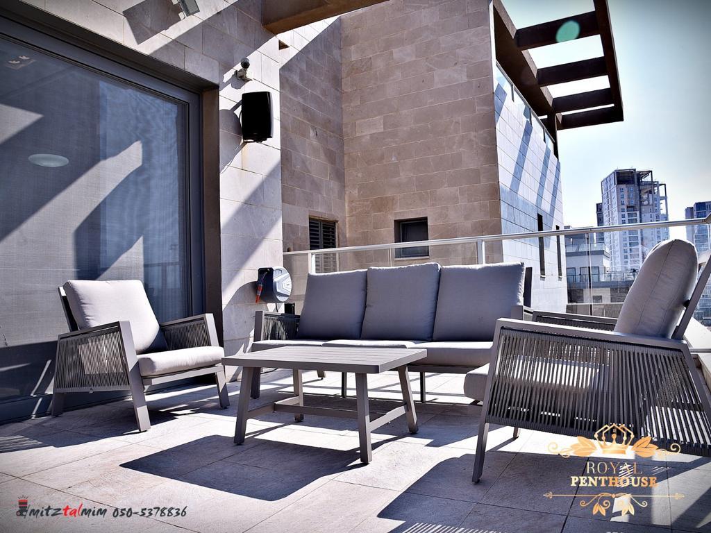 67544 גלריה כללית, וילת רויאל, וילה  בחדרה וילות - Vila