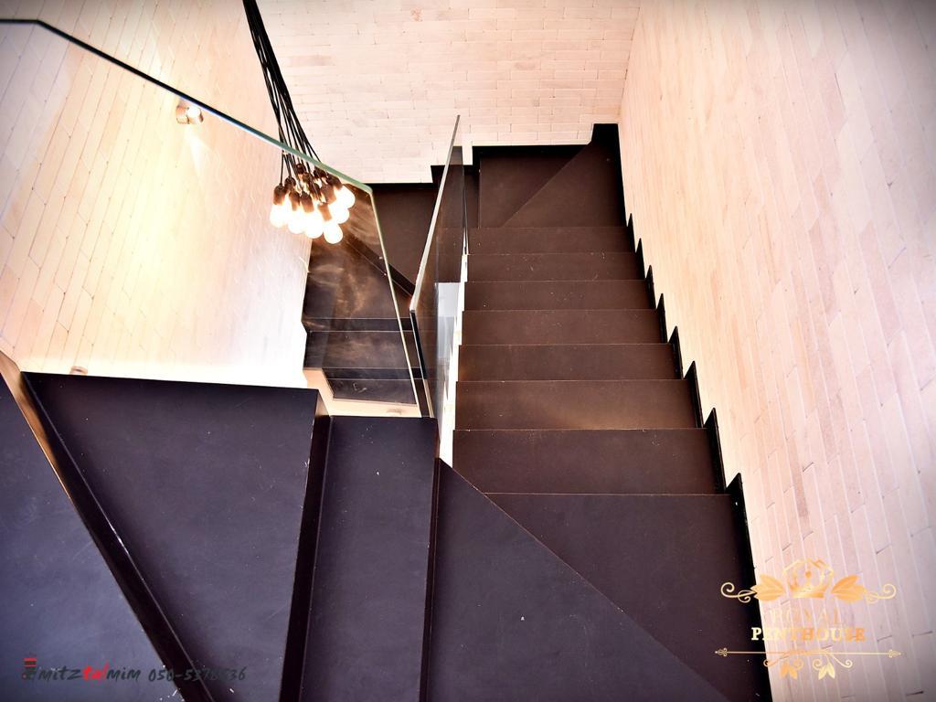 67548 מתחם פנימי, וילת רויאל, וילה  בחדרה וילות - Vila