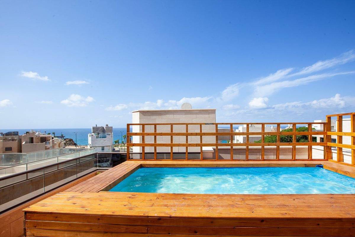 68345 המתחם החיצוני, פינת התהילה בוטיק - סטיי פירסט קלאס, וילה  בנתניה וילות - Vila