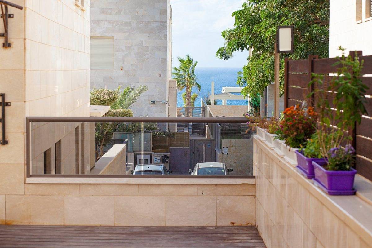 68346 המתחם החיצוני, פינת התהילה בוטיק - סטיי פירסט קלאס, וילה  בנתניה וילות - Vila