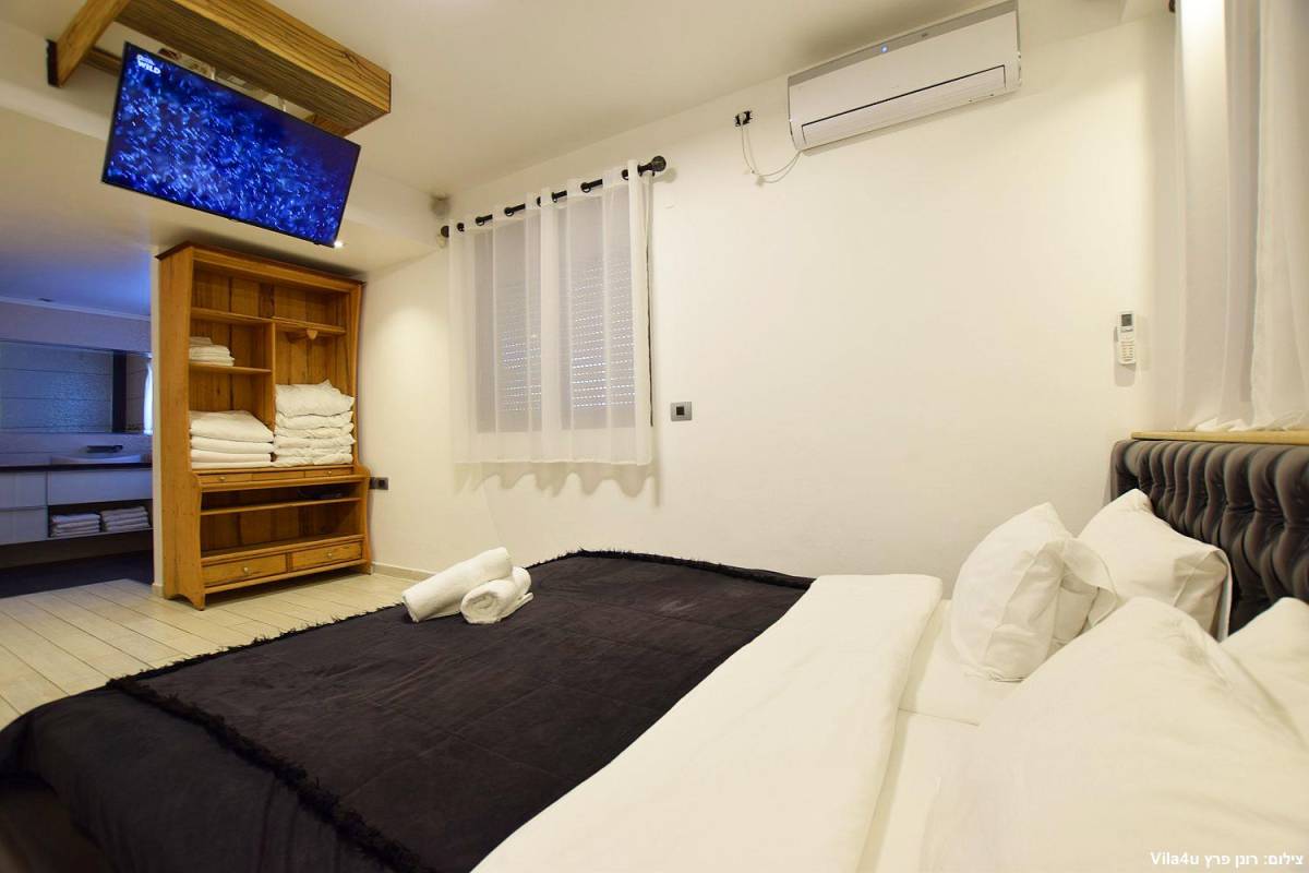 69529 מתחם פנימי, וילה חלומות יוסף, וילה  באליפלט וילות - Vila