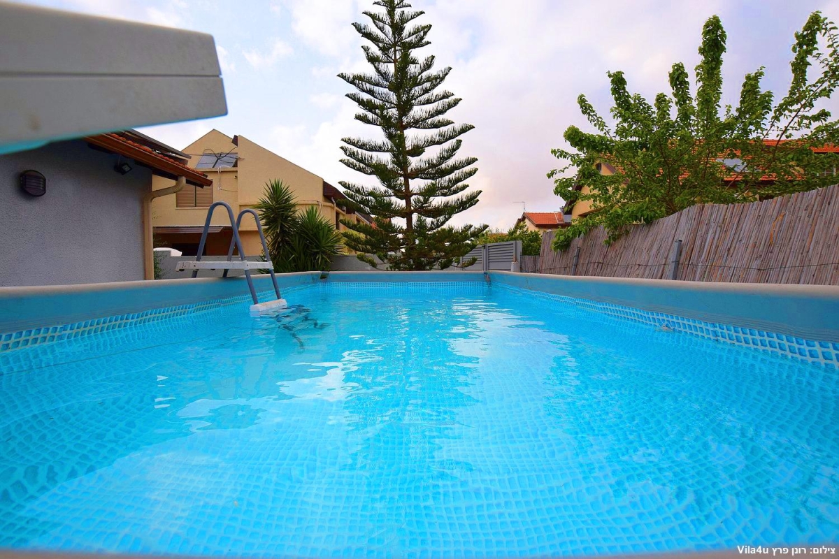 76186 המתחם החיצוני, וילה הדר ומהודר, וילה  בקרית גת וילות - Vila