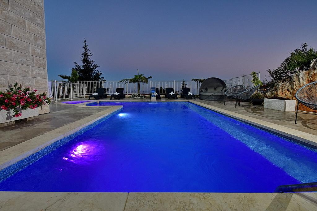 78790 המתחם החיצוני, וילה קינג פאלאס, וילה  בנוף כנרת וילות - Vila 78790 המתחם החיצוני, וילה קינג פאלאס, וילה  בנוף כנרת וילות - Vila