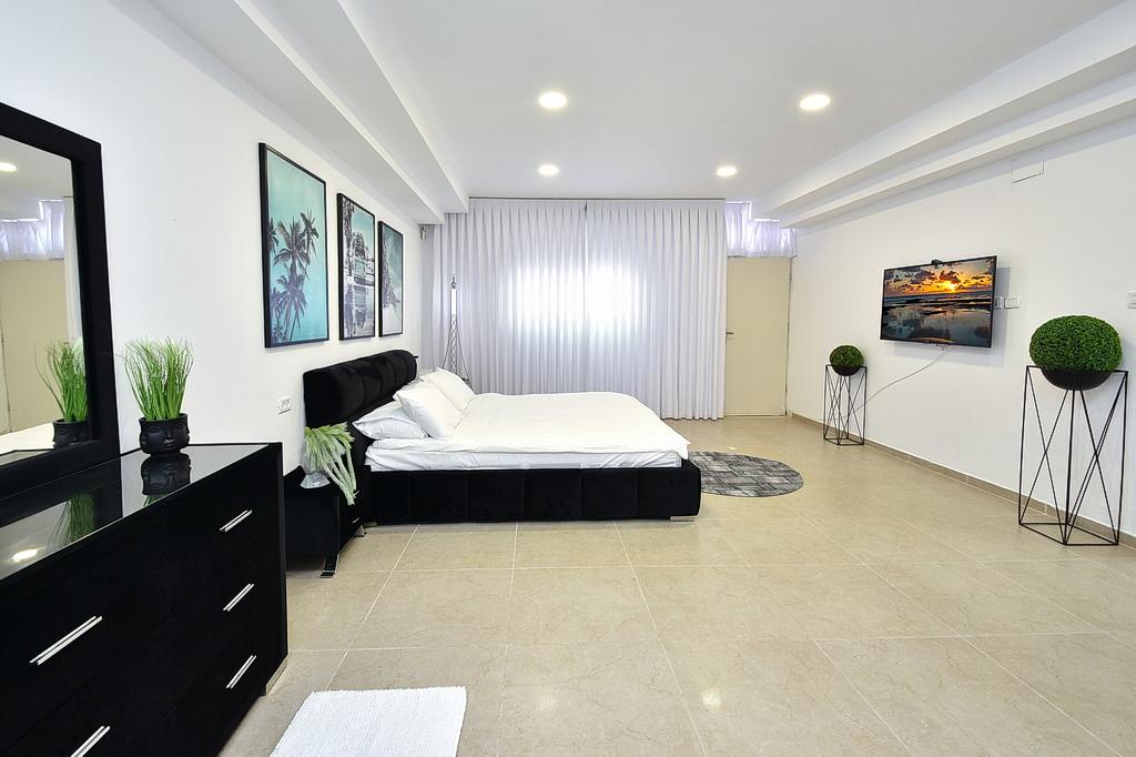 78811 פנים הוילה והחדרים, וילה קינג פאלאס, וילה  בנוף כנרת וילות - Vila 78811 פנים הוילה והחדרים, וילה קינג פאלאס, וילה  בנוף כנרת וילות - Vila