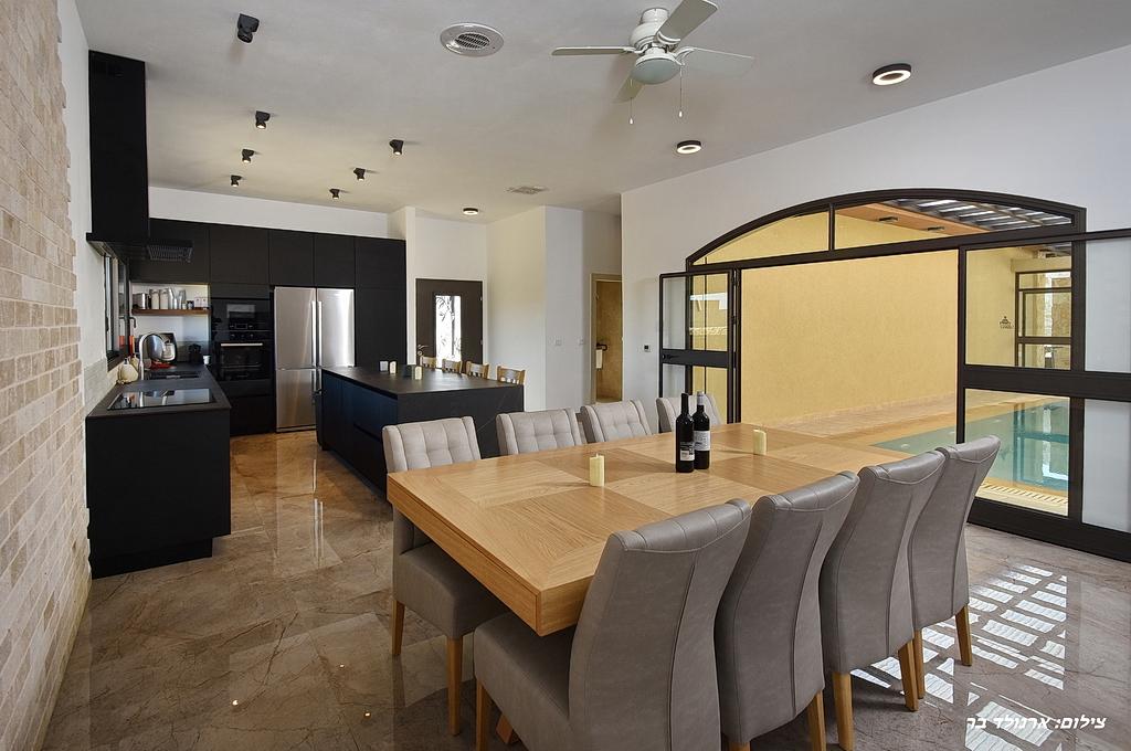 79606 פנים הוילה והחדרים, אחוזת ערמונים, וילה  בשומרה וילות - Vila