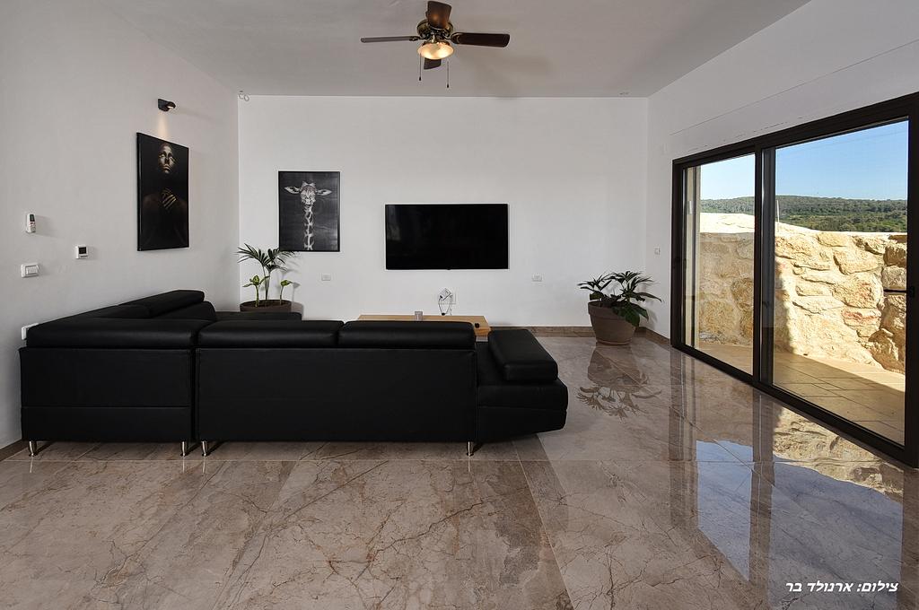 79607 פנים הוילה והחדרים, אחוזת ערמונים, וילה  בשומרה וילות - Vila