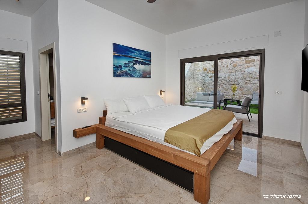 79614 פנים הוילה והחדרים, אחוזת ערמונים, וילה  בשומרה וילות - Vila