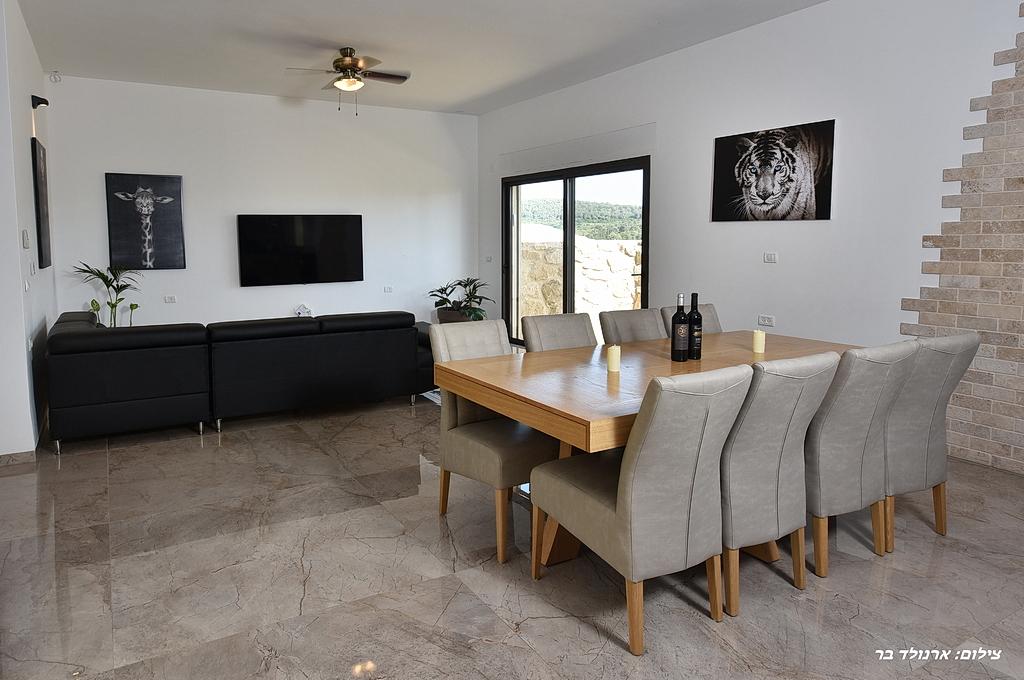 79617 פנים הוילה והחדרים, אחוזת ערמונים, וילה  בשומרה וילות - Vila