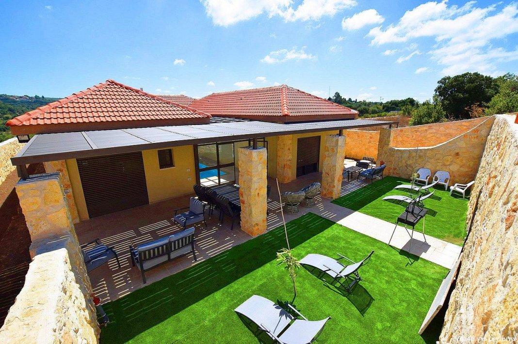 79625 מתחם חיצוני, אחוזת ערמונים, וילה  בשומרה וילות - Vila