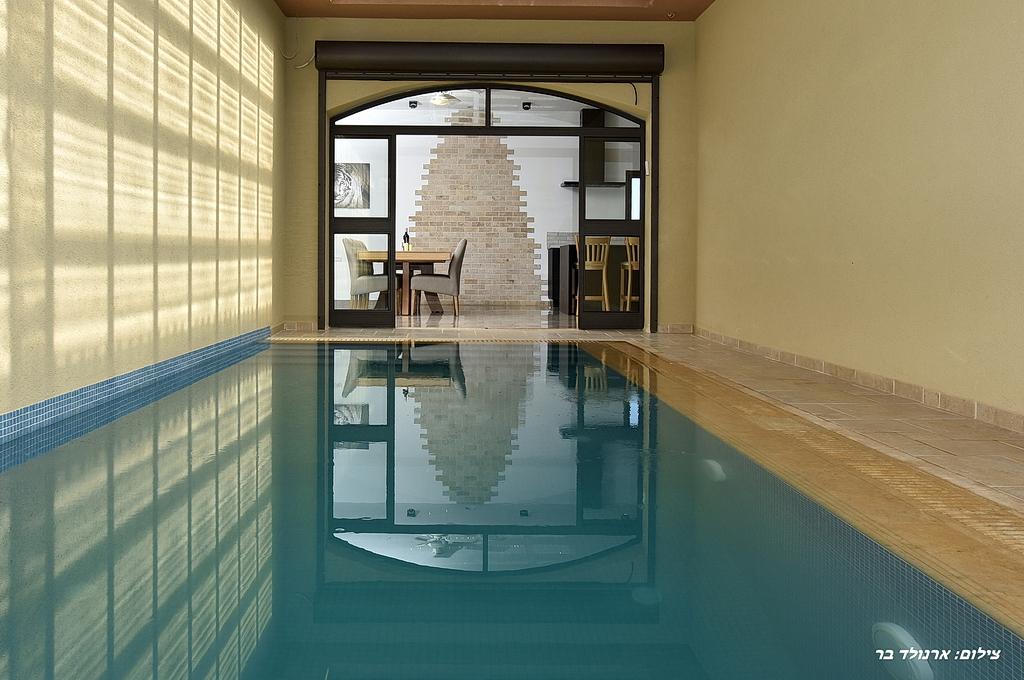 79629 מתחם חיצוני, אחוזת ערמונים, וילה  בשומרה וילות - Vila