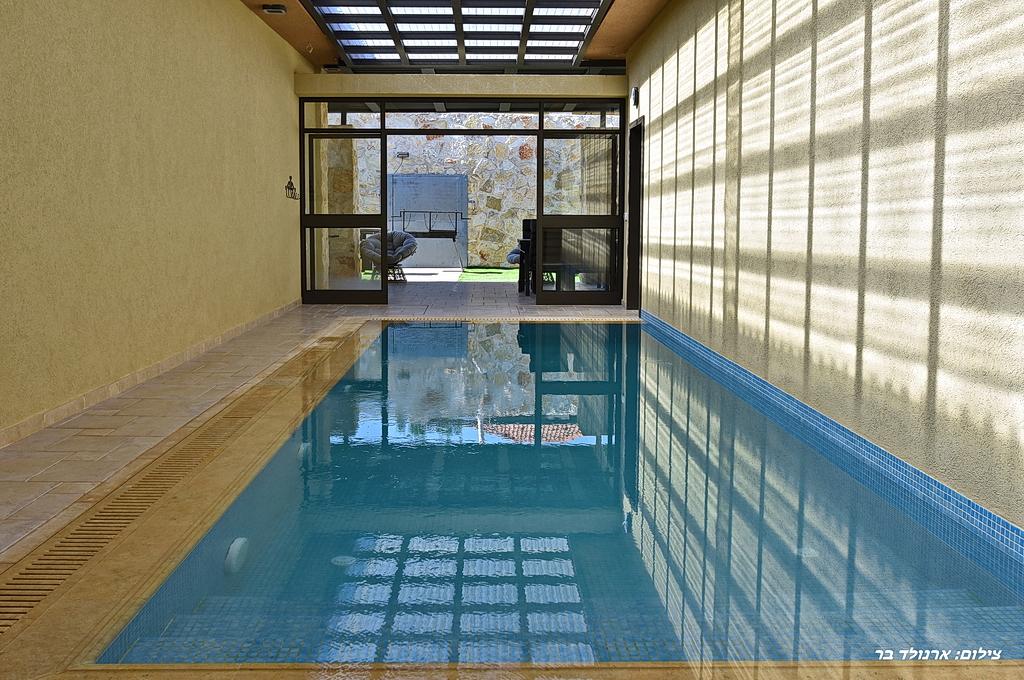 79639 מתחם חיצוני, אחוזת ערמונים, וילה  בשומרה וילות - Vila