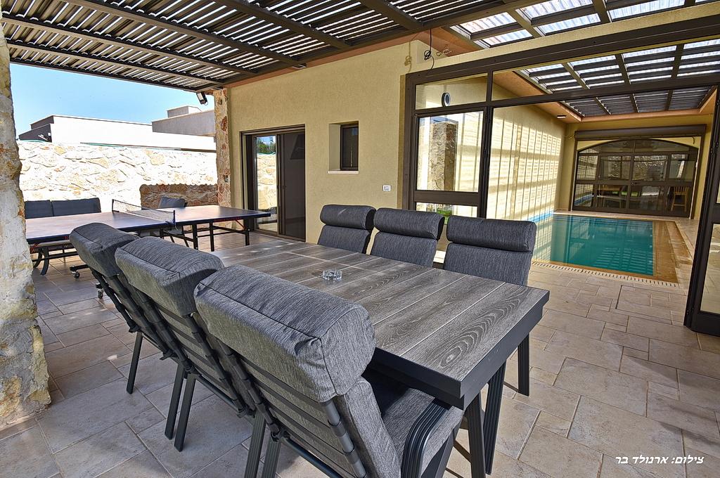 79651 מתחם חיצוני, אחוזת ערמונים, וילה  בשומרה וילות - Vila