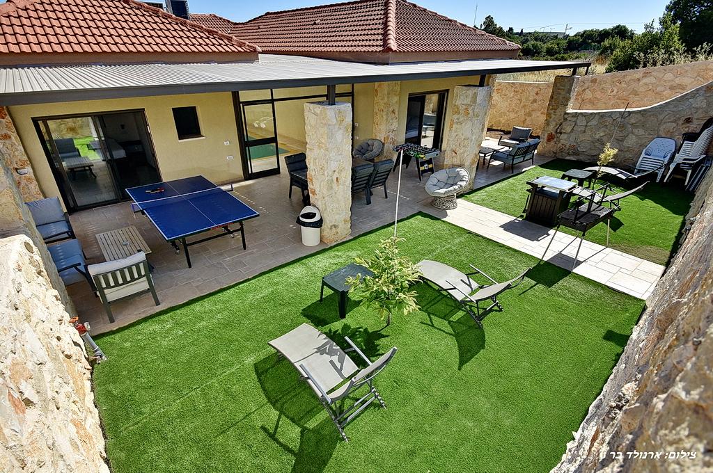 79656 מתחם חיצוני, אחוזת ערמונים, וילה  בשומרה וילות - Vila