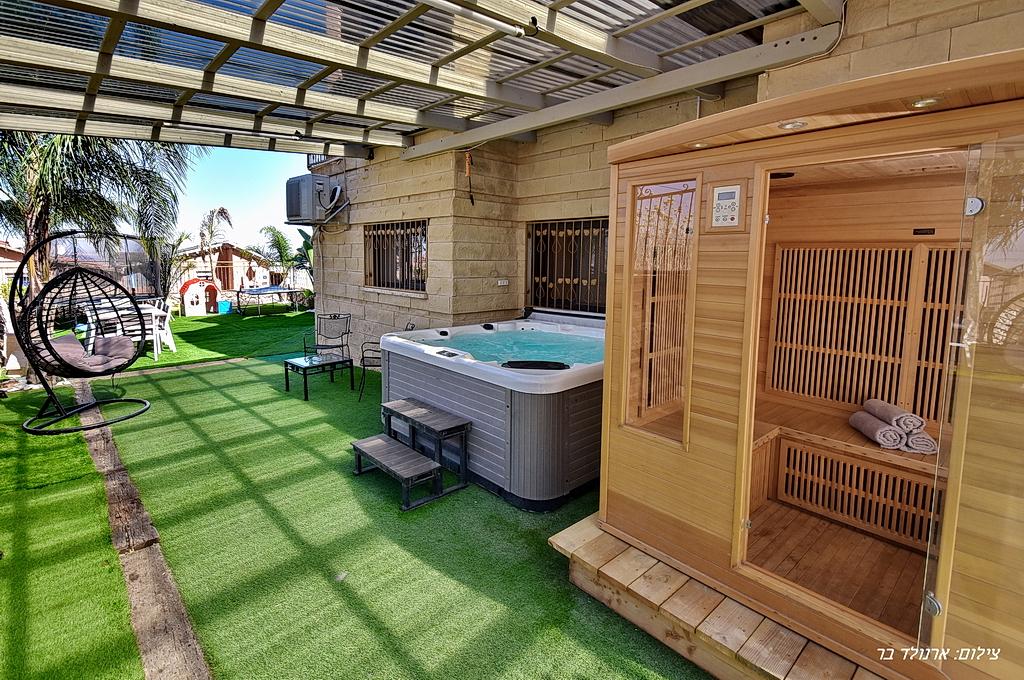 80234 מתחם חיצוני, וילה יערות הדבש, וילה  בנוף כנרת וילות - Vila