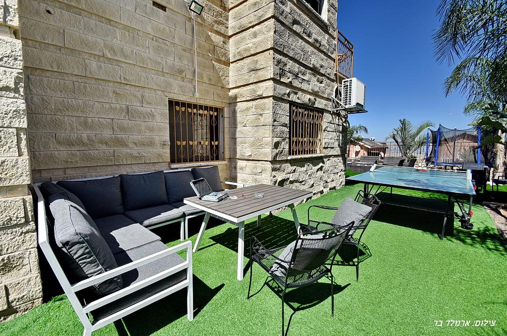 80236 מתחם חיצוני, וילה יערות הדבש, וילה  בנוף כנרת וילות - Vila