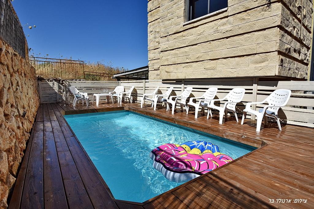 80243 מתחם חיצוני, וילה יערות הדבש, וילה  בנוף כנרת וילות - Vila