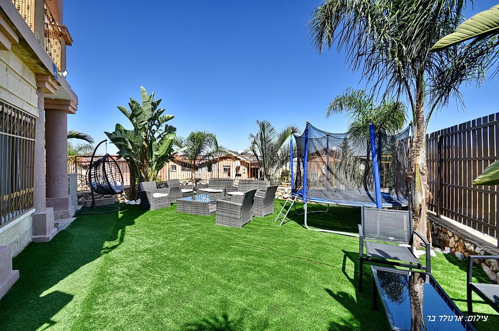 80248 מתחם חיצוני, וילה יערות הדבש, וילה  בנוף כנרת וילות - Vila