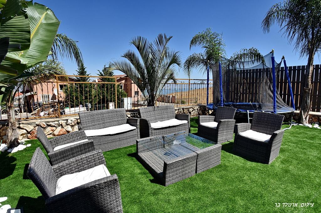 80251 מתחם חיצוני, וילה יערות הדבש, וילה  בנוף כנרת וילות - Vila