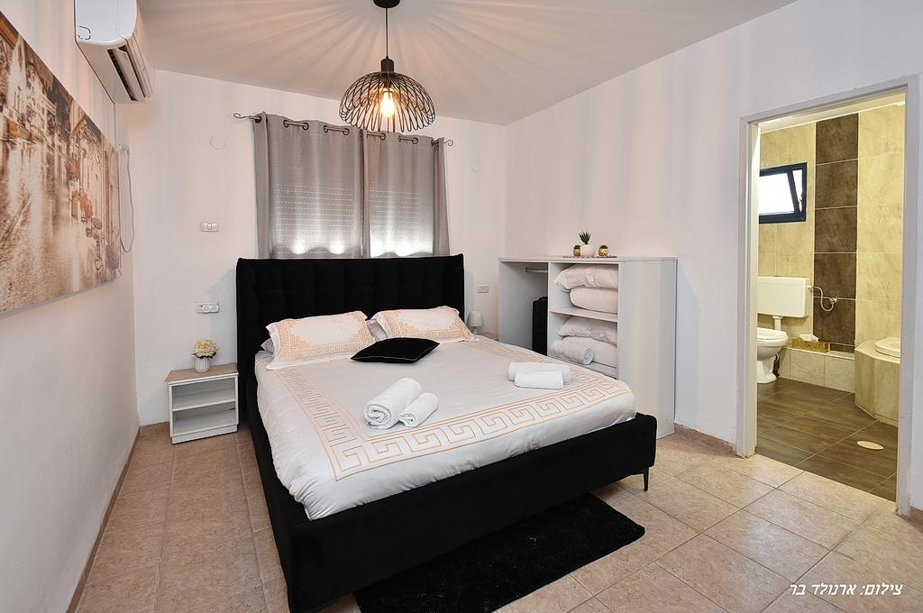 80270 מתחם הפנימי, וילה יערות הדבש, וילה  בנוף כנרת וילות - Vila