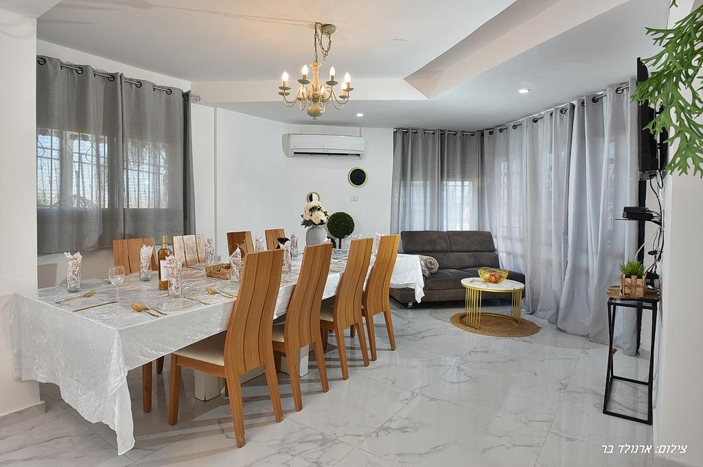 80275 מתחם הפנימי, וילה יערות הדבש, וילה  בנוף כנרת וילות - Vila