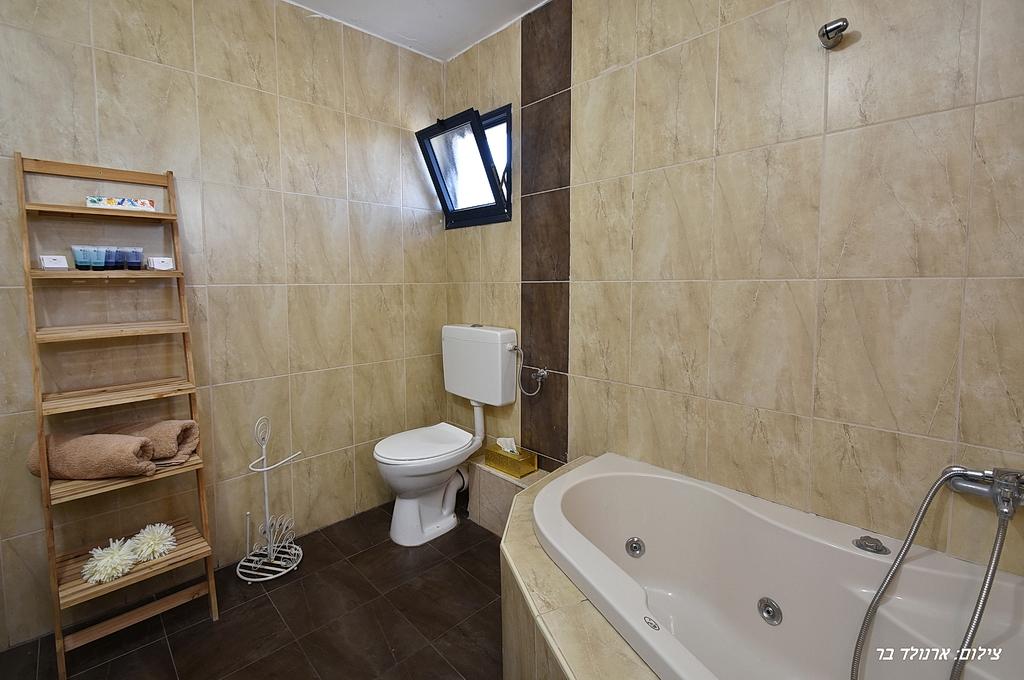 80280 מתחם הפנימי, וילה יערות הדבש, וילה  בנוף כנרת וילות - Vila