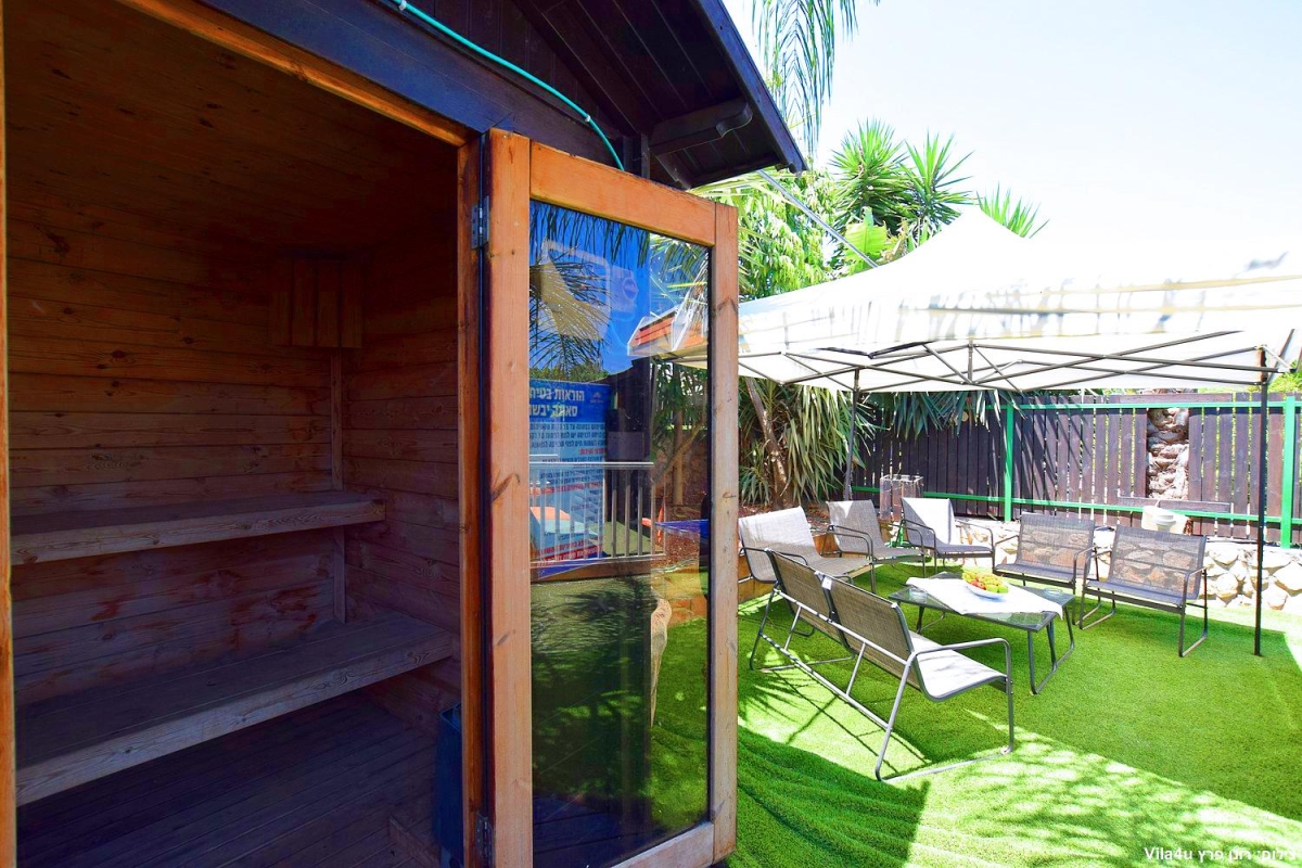 80565 המתחם החיצוני, וילה נסיכת הכנרת, וילה  בכפר זיתים וילות - Vila