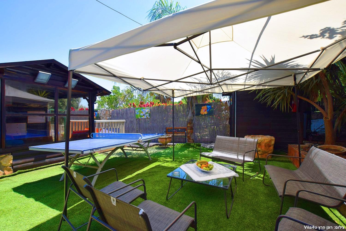 80567 המתחם החיצוני, וילה נסיכת הכנרת, וילה  בכפר זיתים וילות - Vila