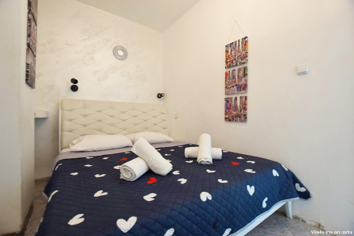 80589 המתחם הפנימי, וילה נסיכת הכנרת, וילה  בכפר זיתים וילות - Vila