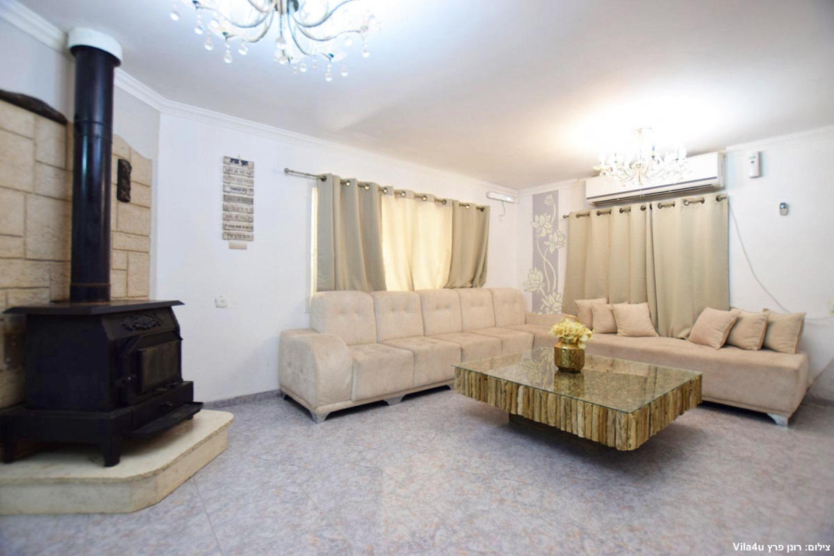 80597 המתחם הפנימי, וילה נסיכת הכנרת, וילה  בכפר זיתים וילות - Vila