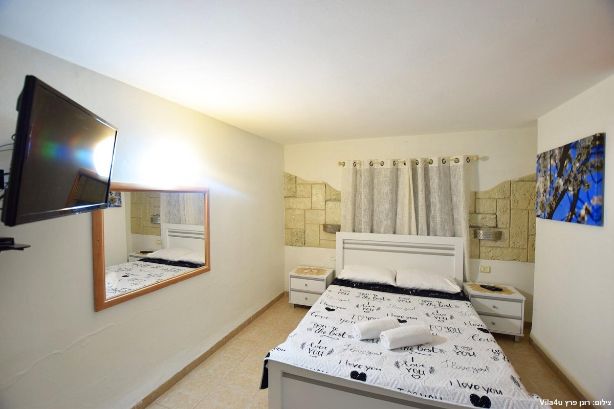 80601 המתחם הפנימי, וילה נסיכת הכנרת, וילה  בכפר זיתים וילות - Vila