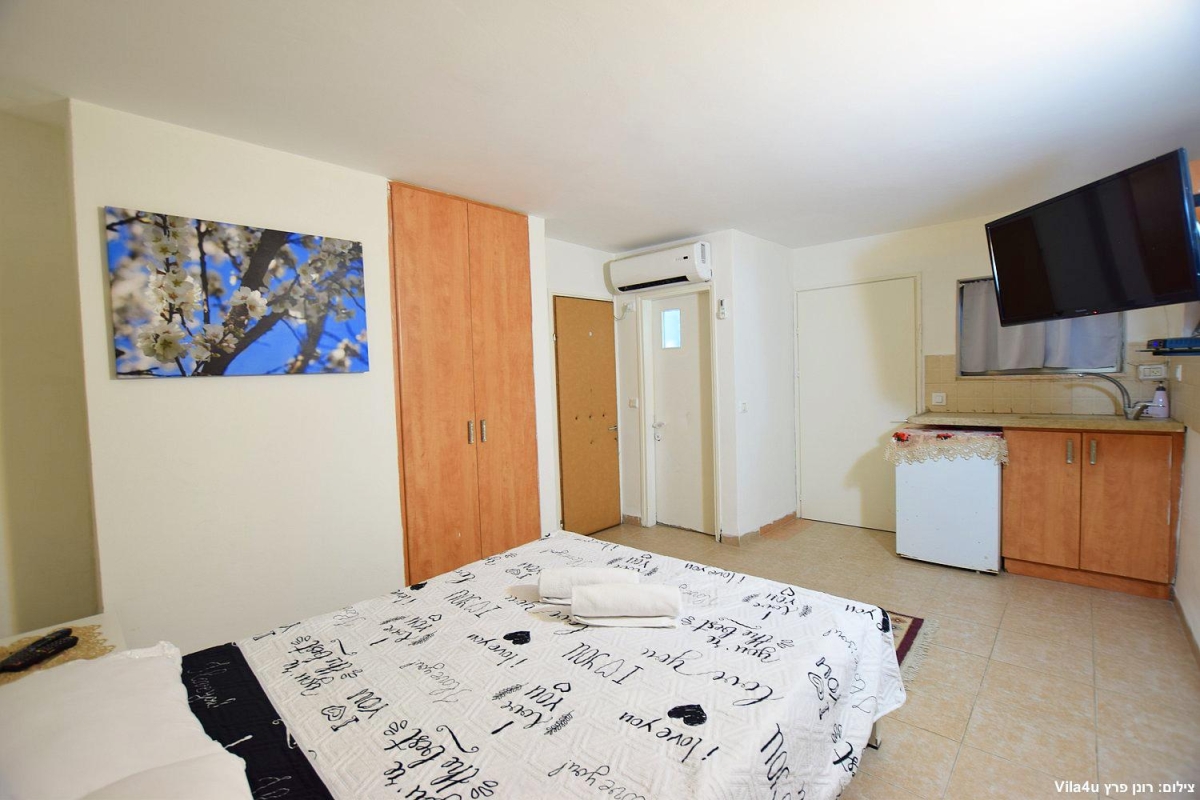 80604 המתחם הפנימי, וילה נסיכת הכנרת, וילה  בכפר זיתים וילות - Vila