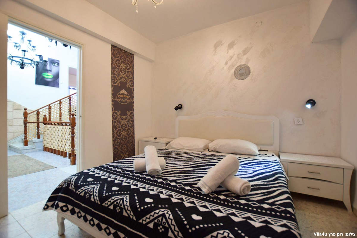 80609 המתחם הפנימי, וילה נסיכת הכנרת, וילה  בכפר זיתים וילות - Vila