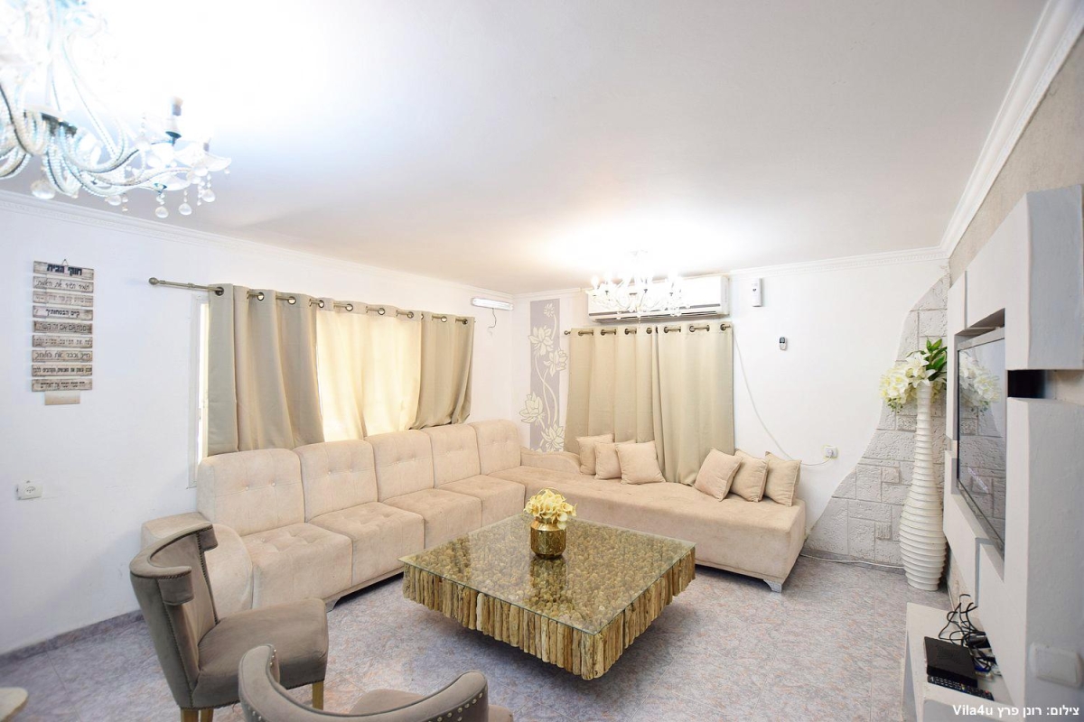 80611 המתחם הפנימי, וילה נסיכת הכנרת, וילה  בכפר זיתים וילות - Vila