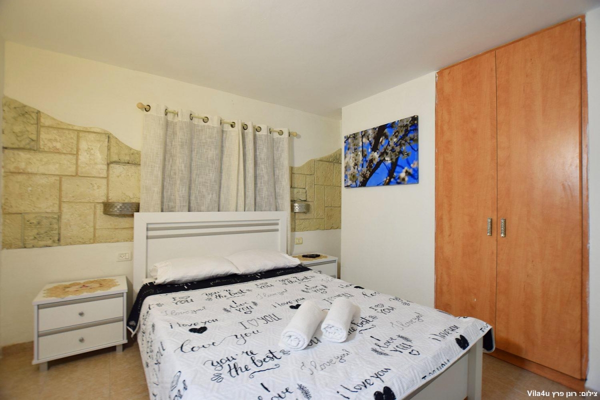 80613 המתחם הפנימי, וילה נסיכת הכנרת, וילה  בכפר זיתים וילות - Vila