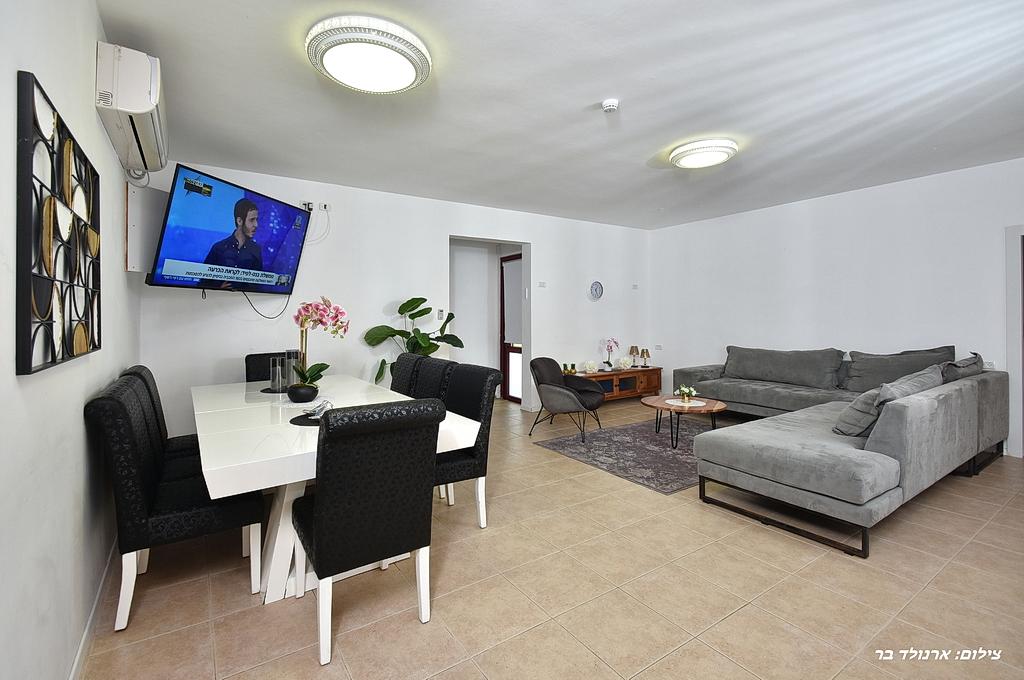 80696 כללי, וילה קאסה אור המוריה, וילה  בעין יעקב וילות - Vila