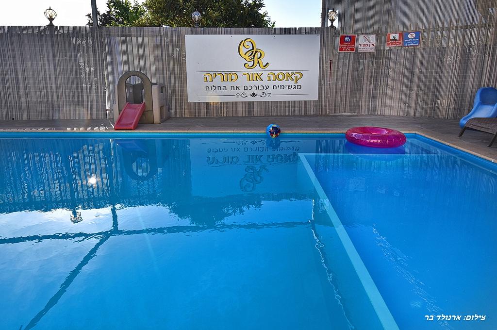 80736 המתחם החיצוני, וילה קאסה אור המוריה, וילה  בעין יעקב וילות - Vila