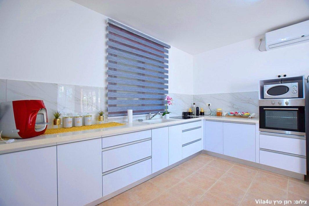 80759 מתחם פנימי, וילה קאסה אור המוריה, וילה  בעין יעקב וילות - Vila