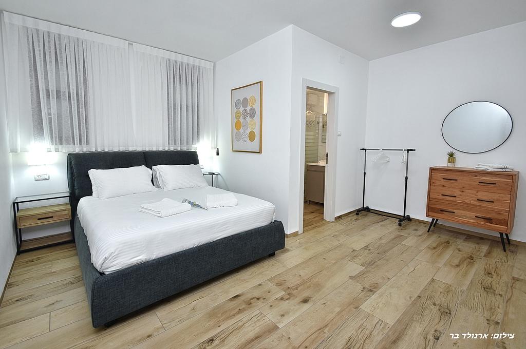 80771 מתחם פנימי, וילה קאסה אור המוריה, וילה  בעין יעקב וילות - Vila