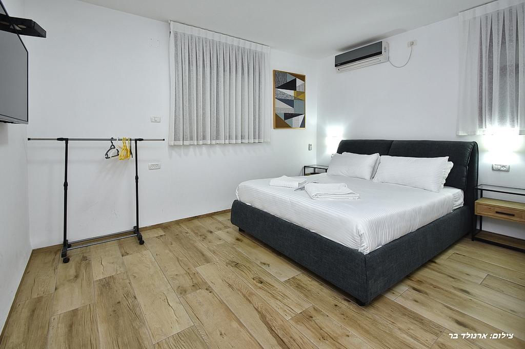 80775 מתחם פנימי, וילה קאסה אור המוריה, וילה  בעין יעקב וילות - Vila