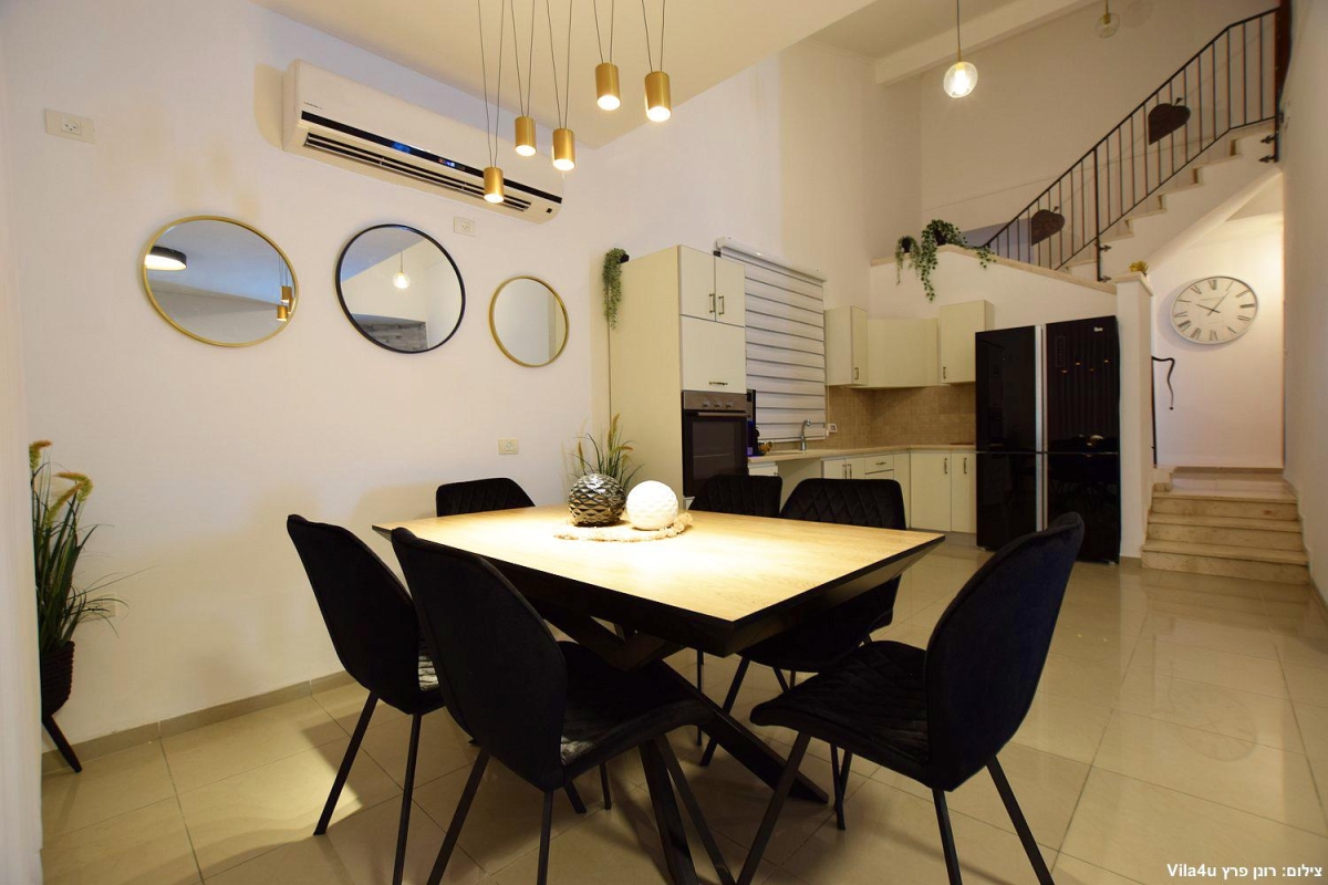 81358 מתחם פנימי, The King Place - אחוזת המלך, וילה  בחוסן וילות - Vila