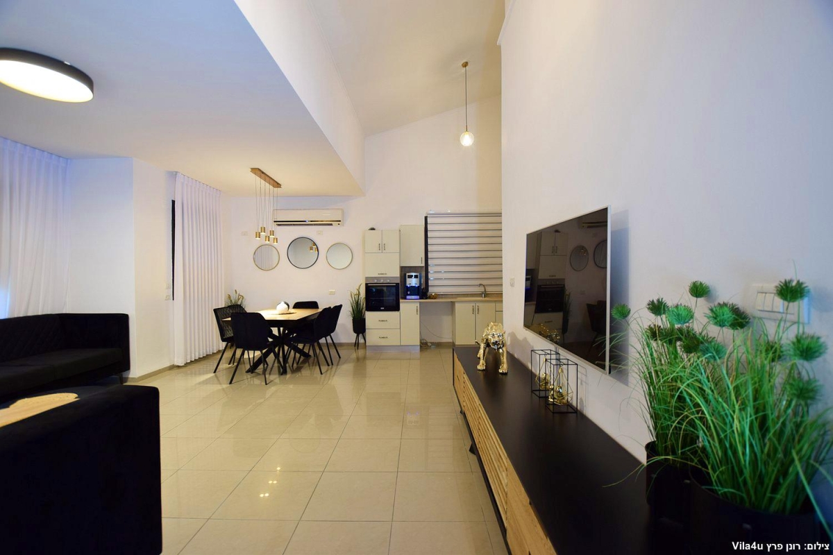 81370 מתחם פנימי, The King Place - אחוזת המלך, וילה  בחוסן וילות - Vila