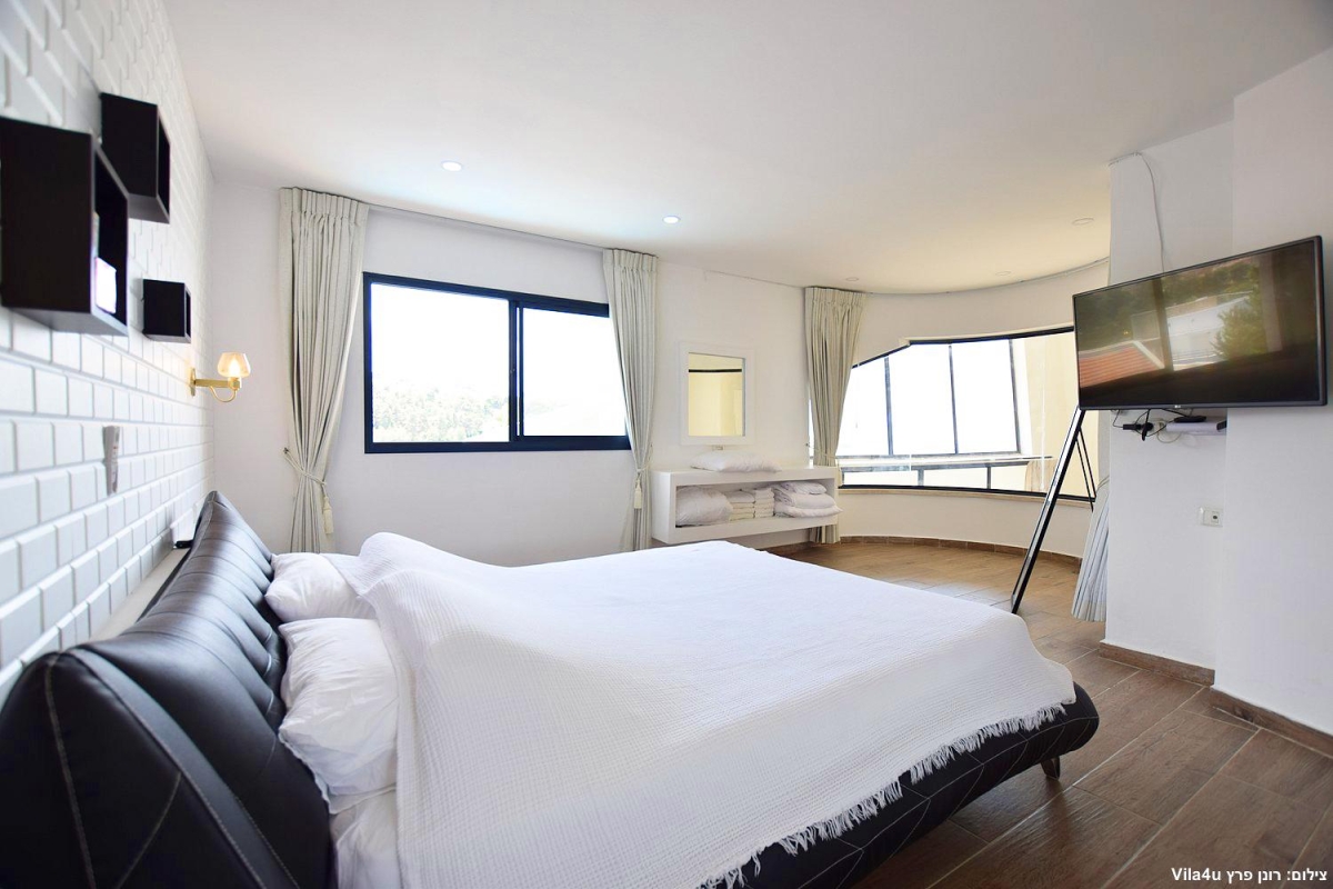 81846 מתחם פנימי, קאסה דרים בוטיק, וילה  בכפר ורדים וילות - Vila