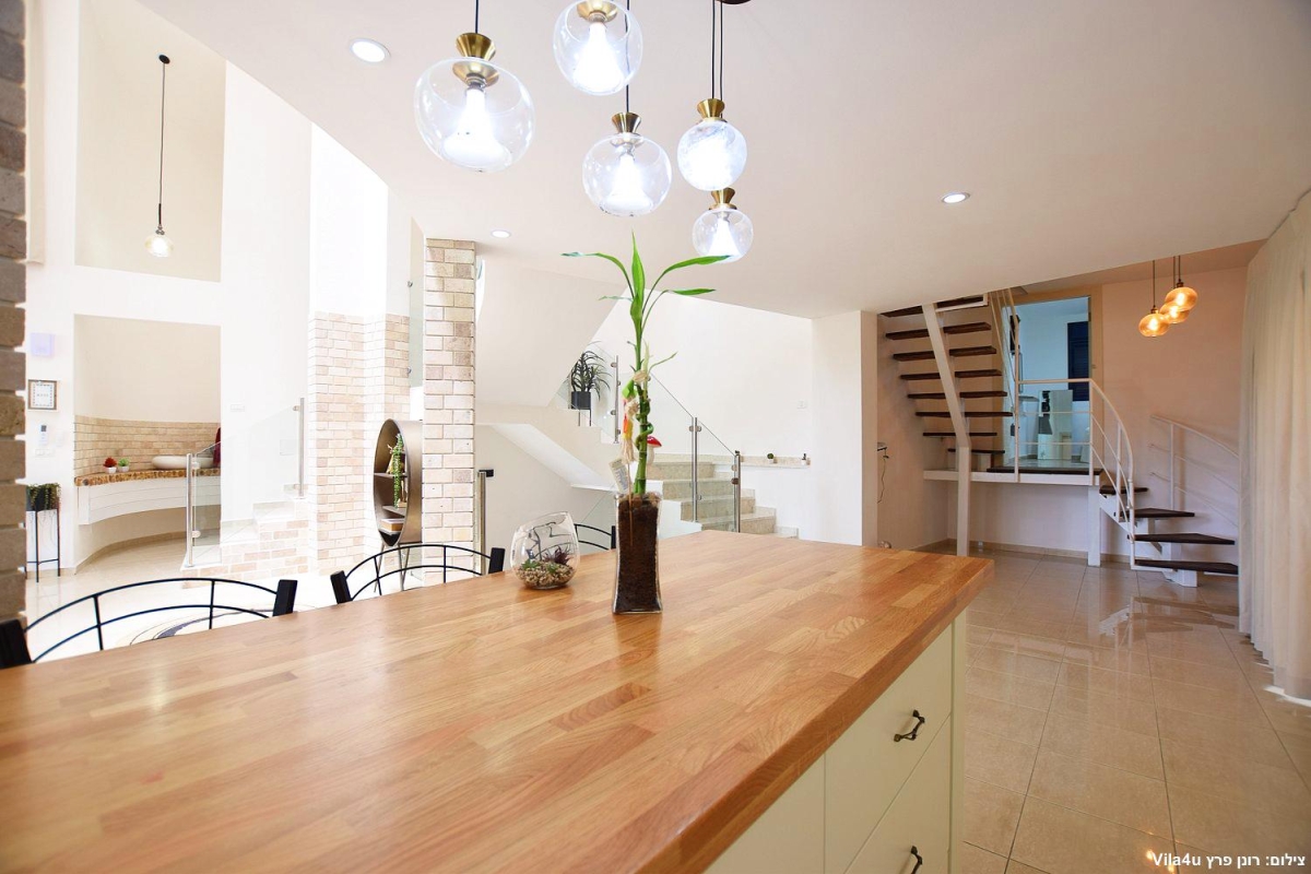 81852 מתחם פנימי, קאסה דרים בוטיק, וילה  בכפר ורדים וילות - Vila