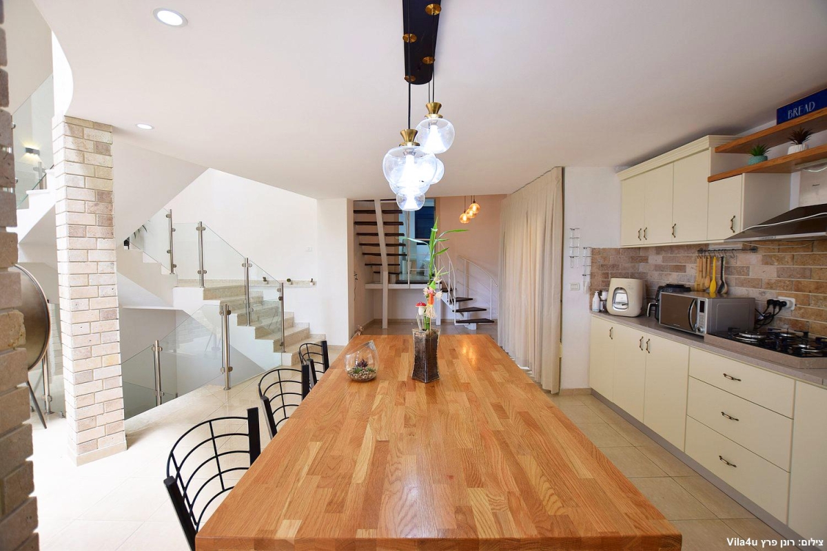 81858 מתחם פנימי, קאסה דרים בוטיק, וילה  בכפר ורדים וילות - Vila