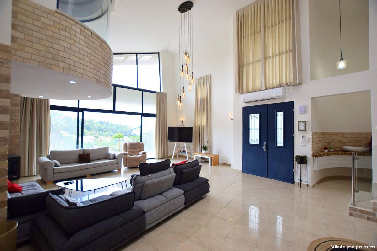 81866 מתחם פנימי, קאסה דרים בוטיק, וילה  בכפר ורדים וילות - Vila