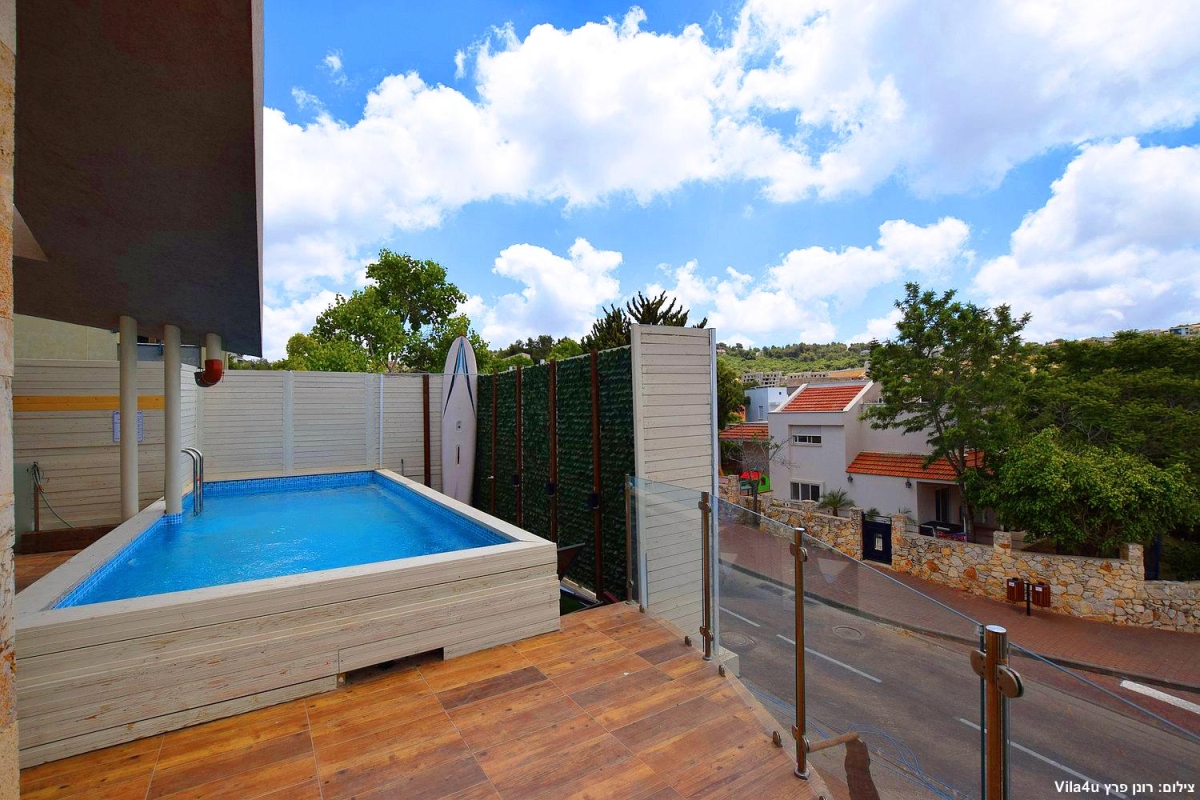 81868 מתחם חיצוני, קאסה דרים בוטיק, וילה  בכפר ורדים וילות - Vila