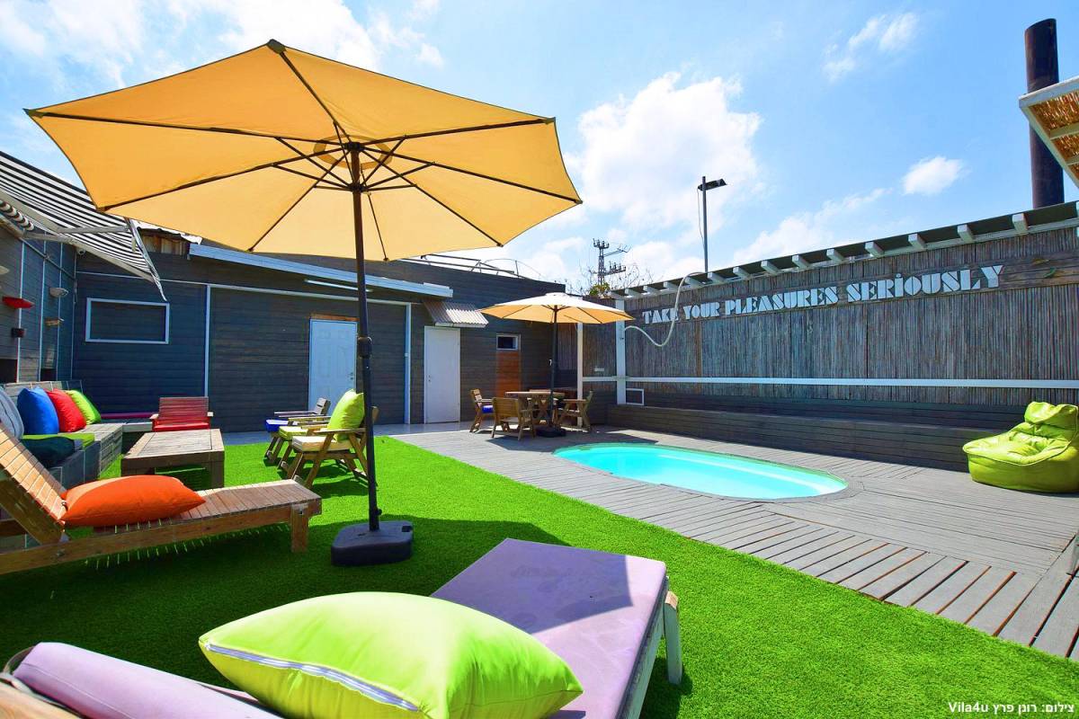 83478 המתחם החיצוני, לופט בשדות, וילה  בנתניה וילות - Vila