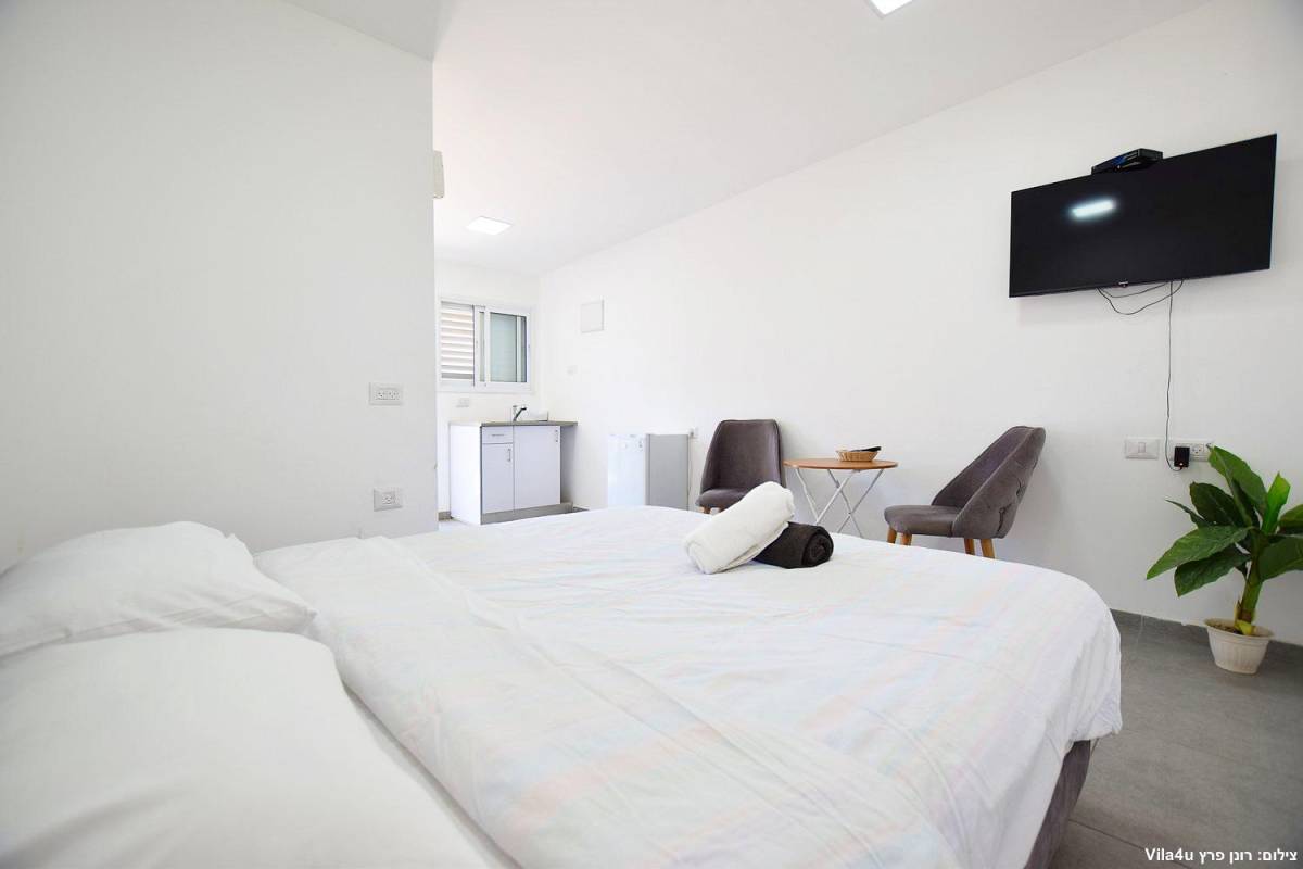 83504 החדרים, לופט בשדות, וילה  בנתניה וילות - Vila