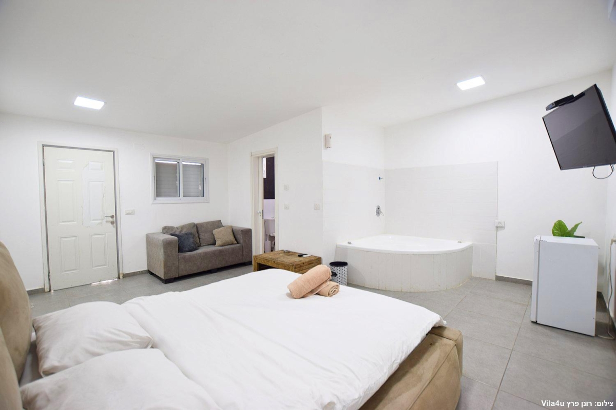 83508 החדרים, לופט בשדות, וילה  בנתניה וילות - Vila